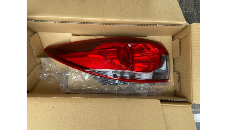 Lampa tył lewa prawa Mazda 6 GL sedan 19- Photo 0